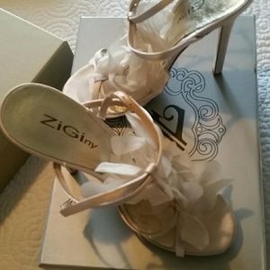 ZiGiny chiffon heels